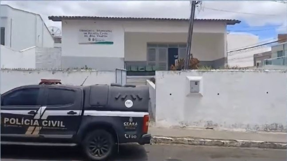 Os mandados, deferidos pela 1ª Vara Criminal de Boa Viagem, foram cumpridos na sede e na zona rural do munícipio. — Foto: Reprodução/TV Verdes Mares