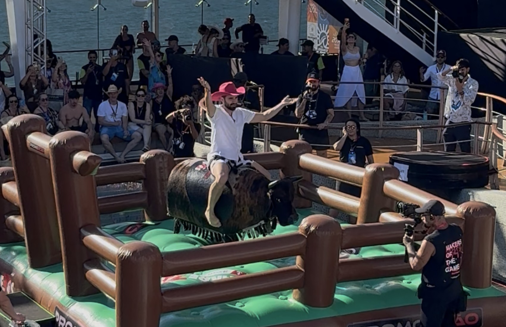 De celebridades a touro mecânico em alto mar: o que rolou no cruzeiro temático da Festa do Peão de Barretos