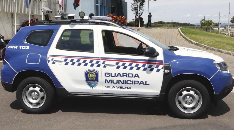 Homem é preso por perseguir e ameaçar a ex em Vila Velha; 'Tá de palhaçada? Eu vou te encontrar'