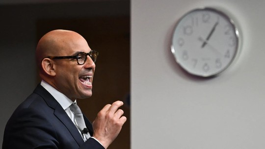 ‘Toda COP tem seus desafios’, diz secretário da ONU ao pedir que Belém entregue resultados fortes na agenda climática - Simon Stiell, chefe da Convenção-Quadro das Nações Unidas sobre Mudança do Clima (UNFCCC), afirmou em Nova York que a COP30 precisa responder com novos planos de corte de emissões, garantir dinheiro acessível para países vulneráveis e mostrar benefícios reais para a vida das pessoas.