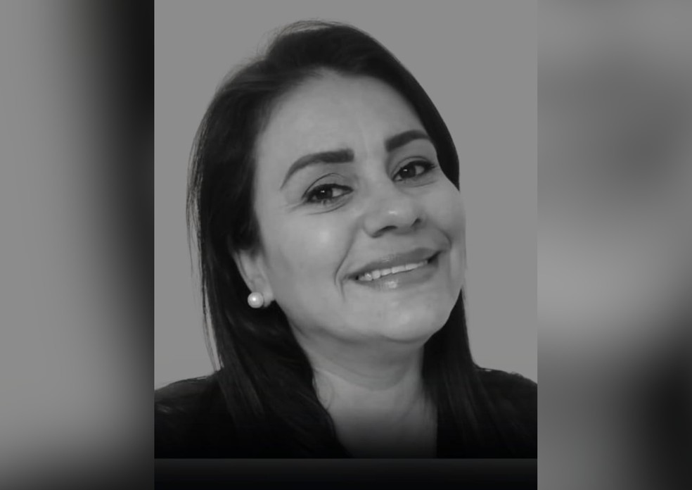 Corpo de enfermeira que morreu após ambulância bater na traseira de carreta é sepultado em Itararé: 'Pessoa doce', diz cunhada | Itapetininga e Região | G1