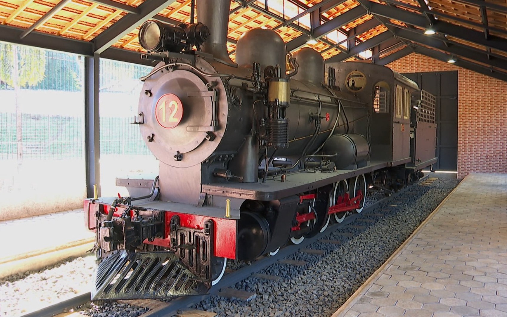 Locomotiva Amália 12 volta a receber visitantes em Ribeirão Preto, SP; veja como agendar a visita