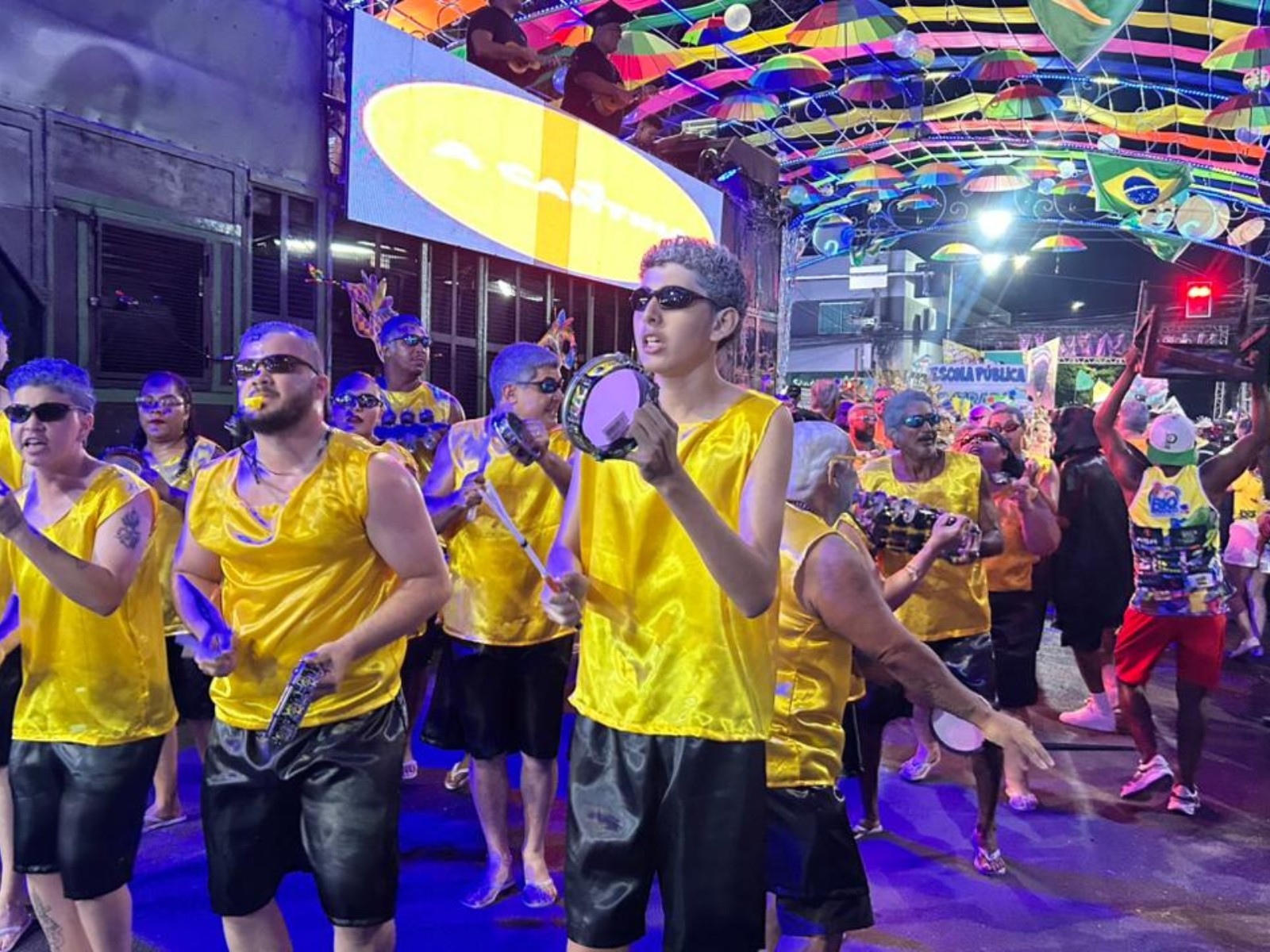 Com defesa do orgulho da periferia, Seis É D+ é campeão do desfile de blocos de Rio Branco