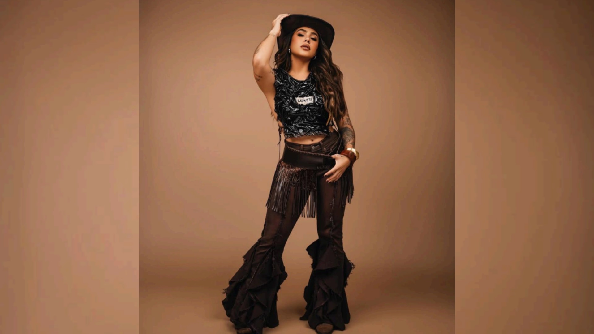 Lauana Prado celebra 18 anos de carreira e fala sobre conexão com Sorocaba: ‘Cidade maravilhosa’