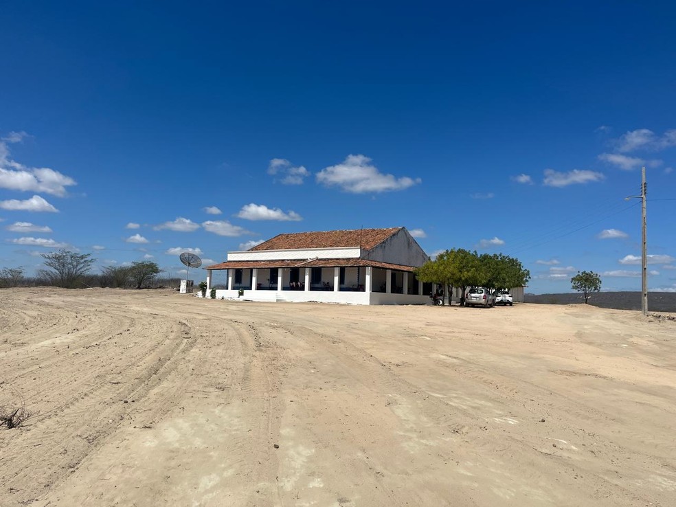 Casa que inspirou Ariano Suassuna a criar o personagem Major Antônio Morais, em Taperoá, PB — Foto: Bruna Couto/g1