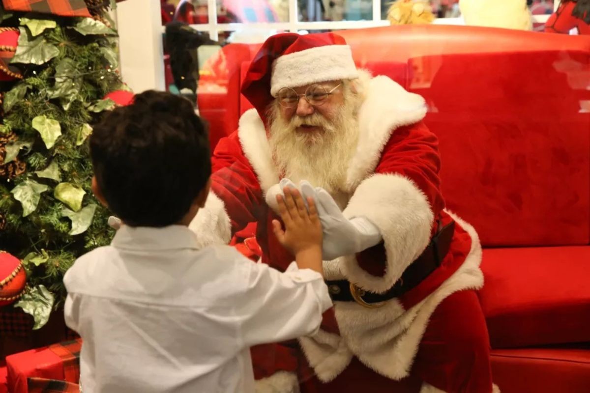Tem barba e barriga naturais? Campo Grande abre vagas para Papai Noel com salários de até R$ 22 mil