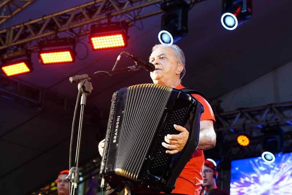 Flávio José é uma das atrações do Forró Verão — Foto: @r5produtora