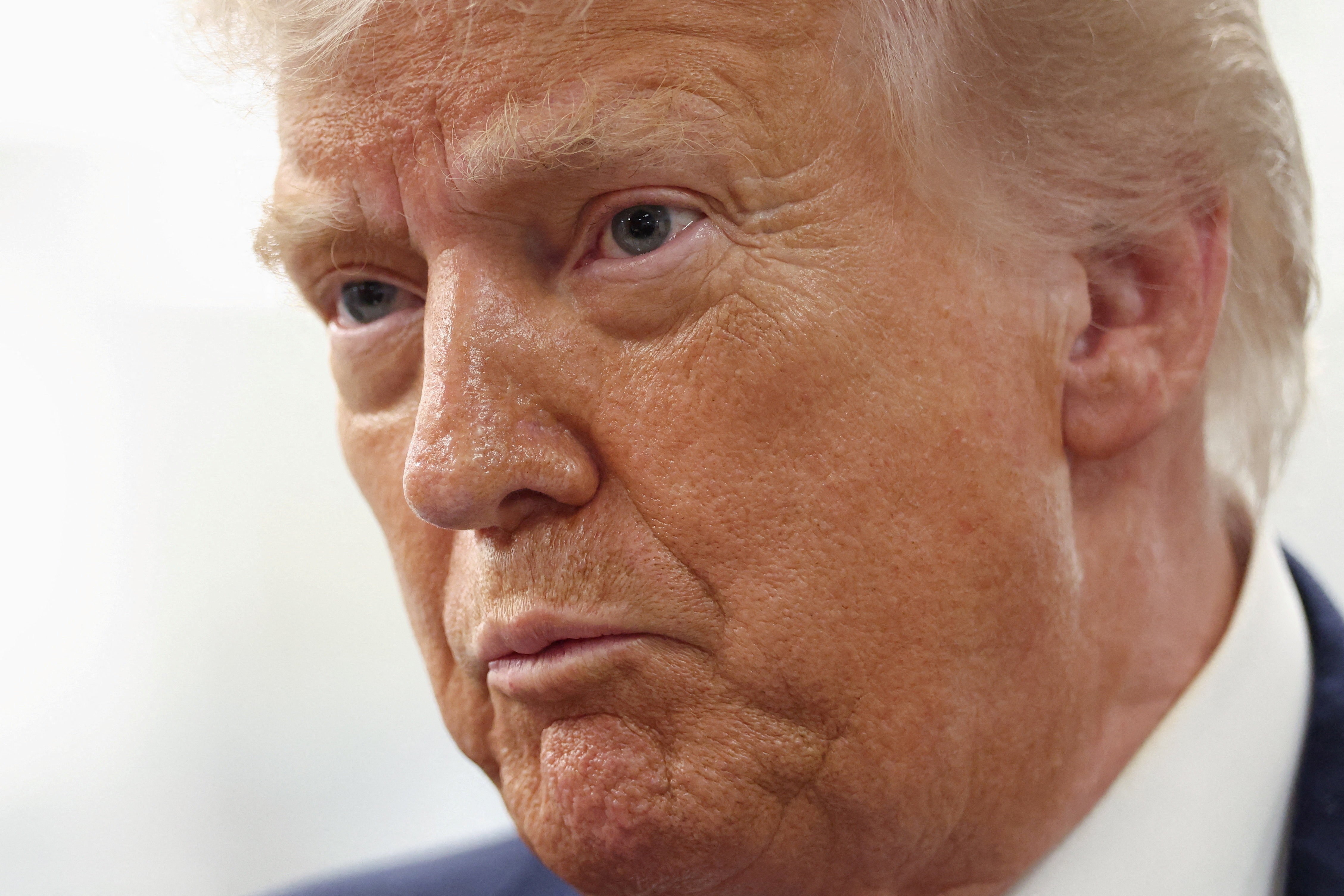 Como a disparada do petróleo pode complicar Trump nas eleições de novembro nos EUA