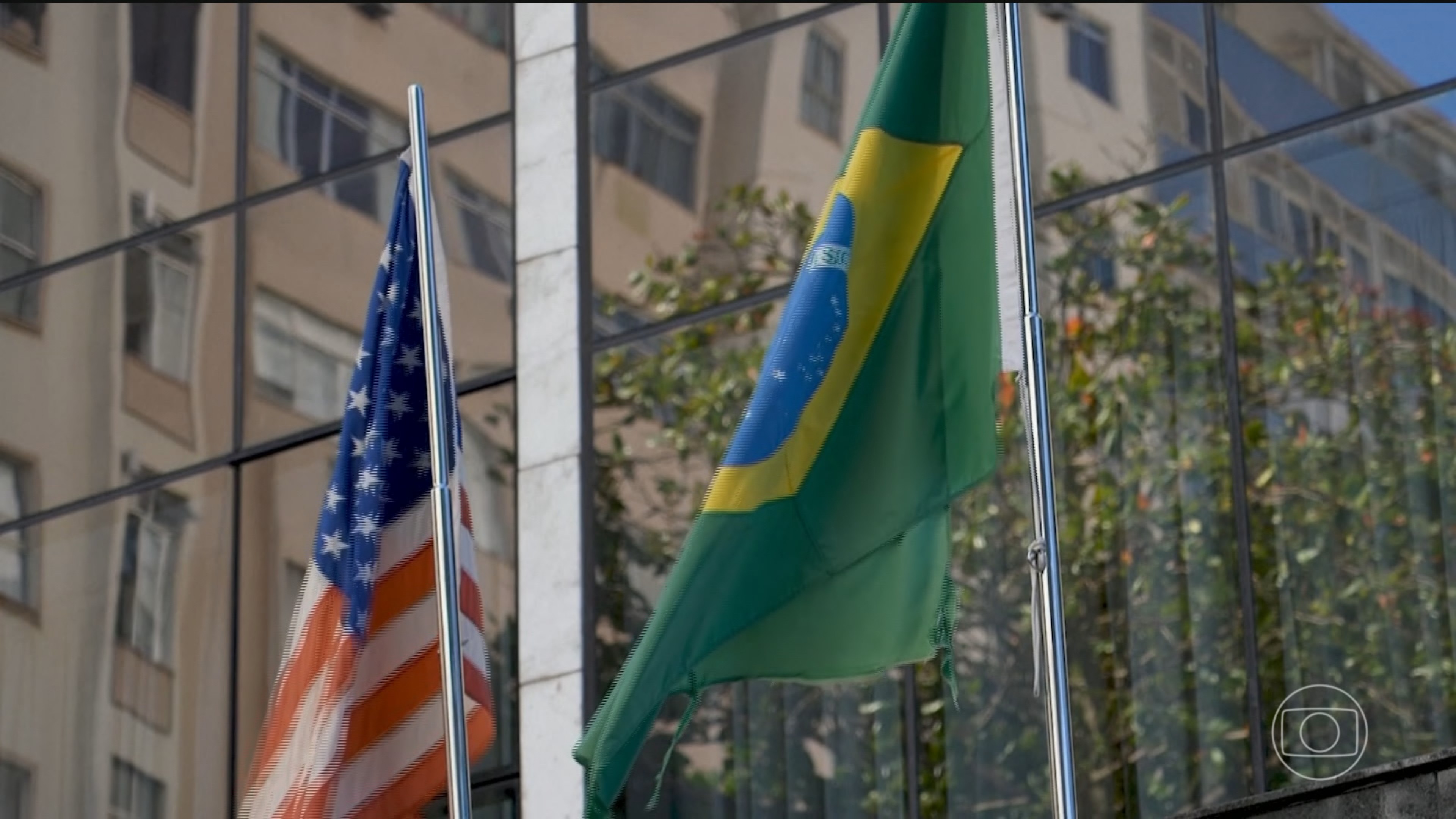 Em telefonema, Lula e Trump tratam de comércio, crime organizado e conflitos mundiais, como a guerra na Ucrânia e no Irã