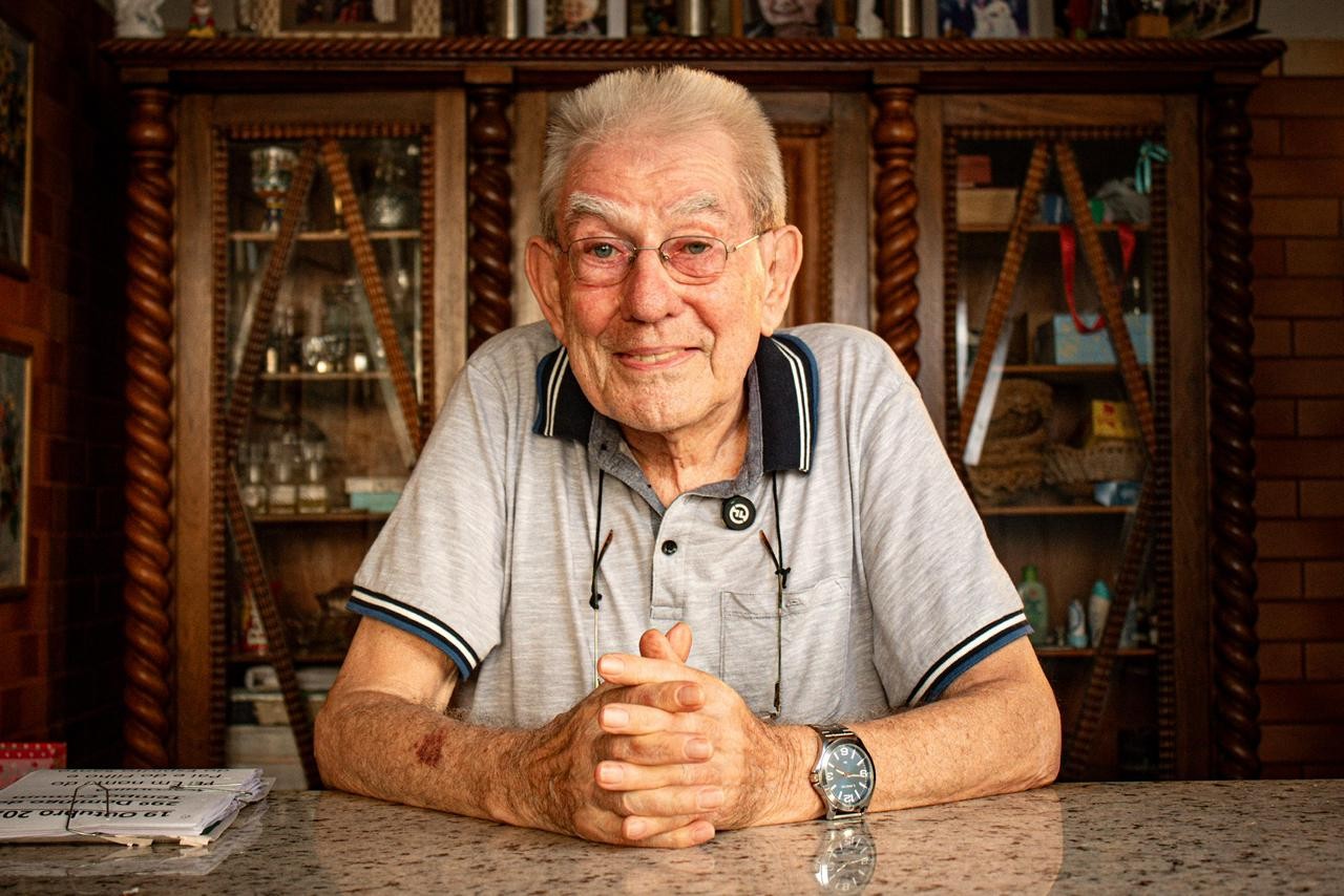 O legado de padre Giovanni: veja a história do sacerdote holandês que se tornou pilar da comunidade de Itaúna