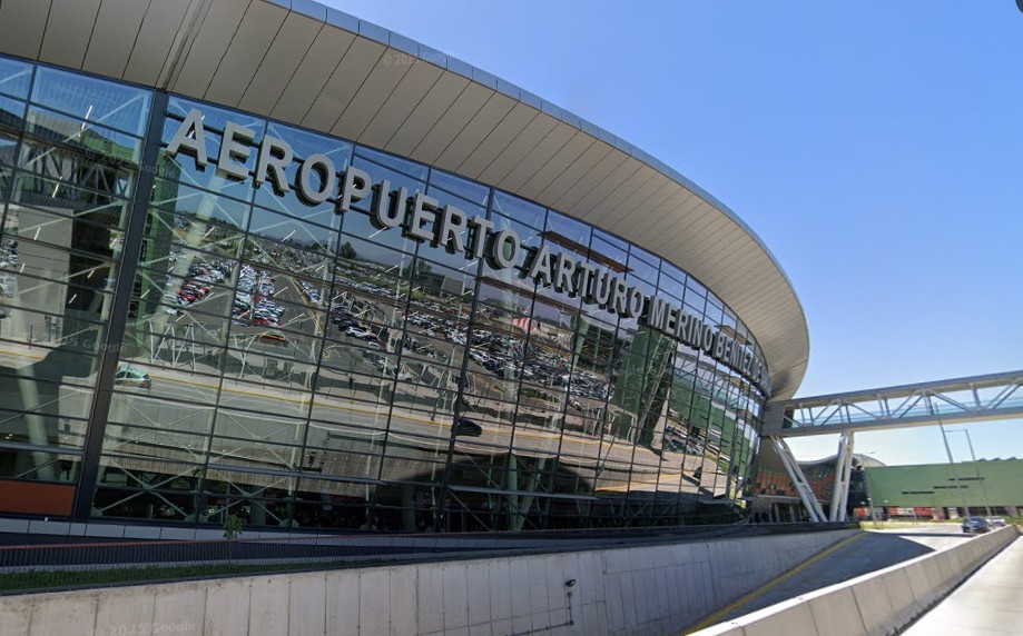 Avião que viria ao Brasil colide com outra aeronave na pista do aeroporto de Santiago