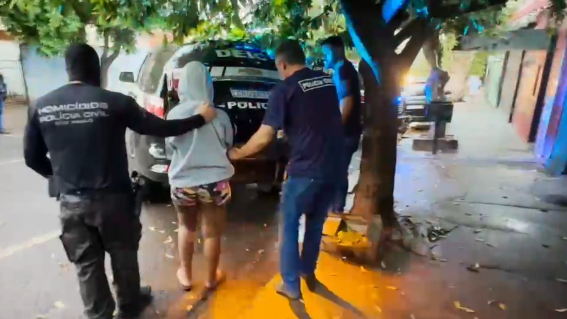 Polícia cumpre mandados de prisão em operação contra a 'guerra de gangues' e tráfico de drogas em Rio Preto