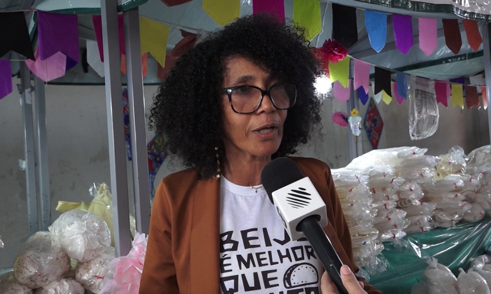 Bernadete Anunciação é uma das idealizadoras do Festival do Beiju de Irará — Foto: TV Subaé