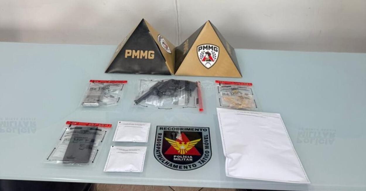 Mulher que guardava drogas em casa e escondia arma no quarto da filha é presa em Governador Valadares