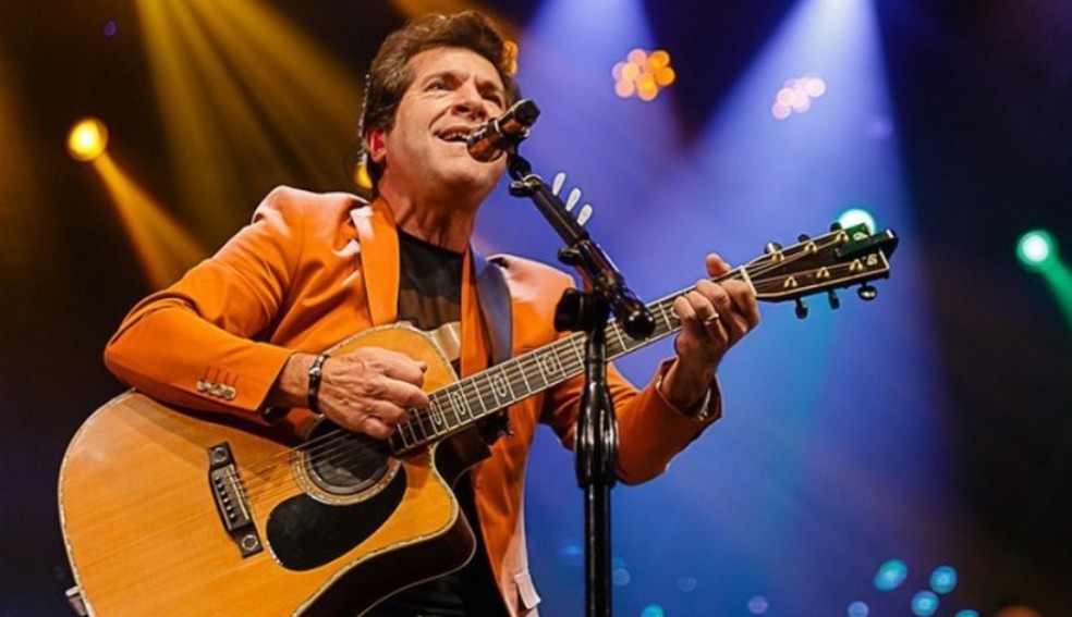 Com uma carreira brilhante e um repertório que se entrelaça com muitas memórias, o cantor Daniel celebra seus 40 anos de carreira artística — Foto: Divulgação