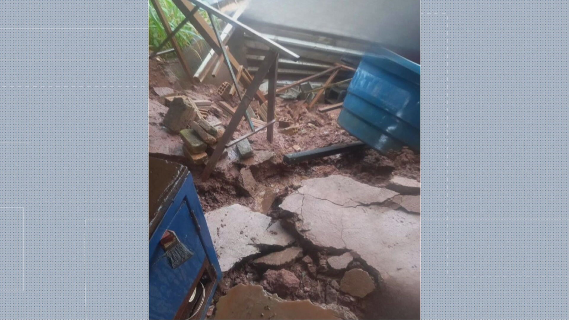 Defesa Civil interdita casas em Congonhas após fortes chuvas atingirem a cidade; famílias ficaram desabrigadas e desalojadas 