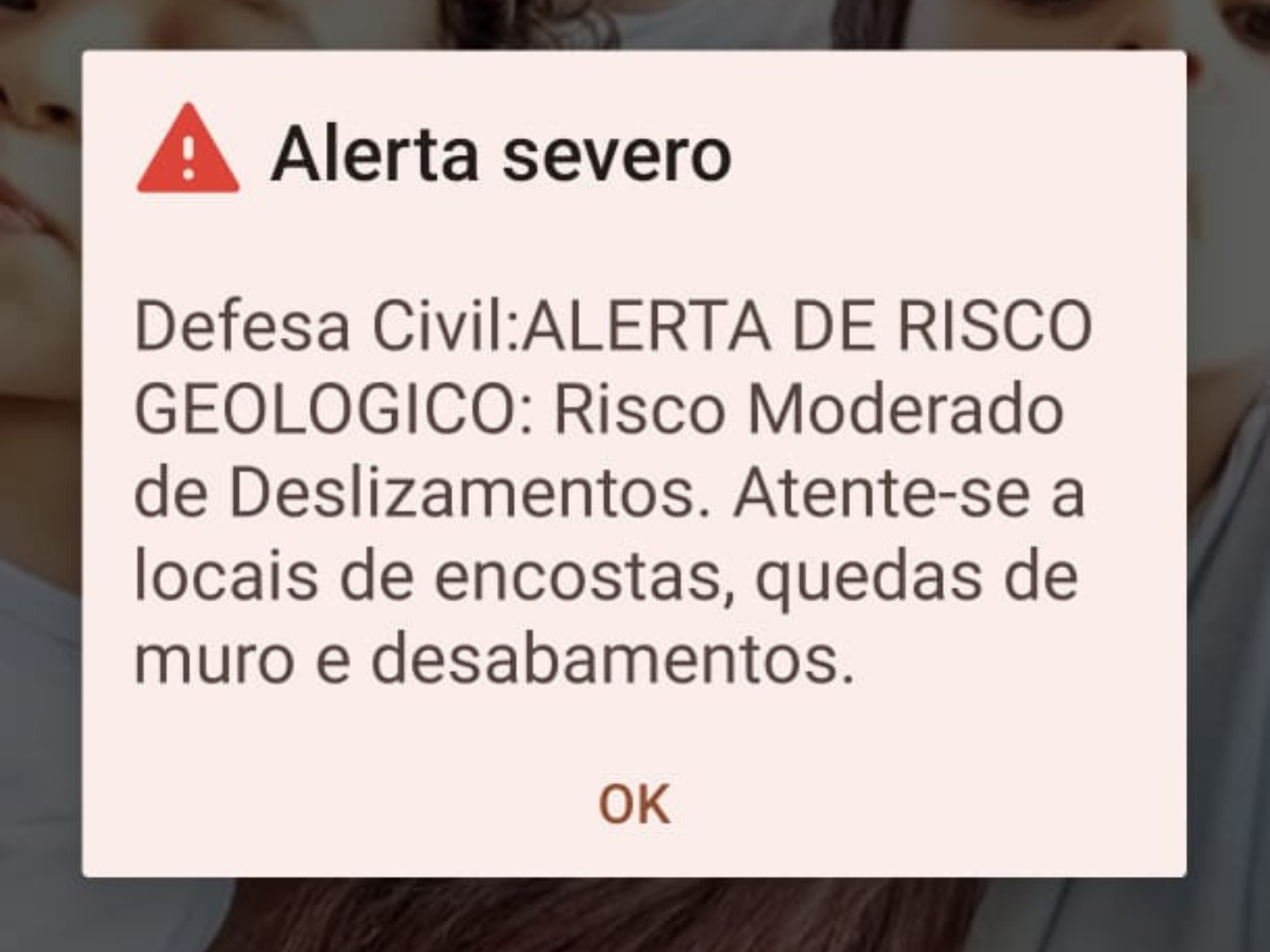 Sistema da Defesa Civil envia alerta severo de risco geológico para celulares no Leste de Minas Gerais