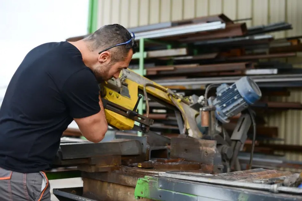 Na França, mudança na jornada semanal exigiu esforço de quatro anos do governo e dos empresários. — Foto: Getty Images via BBC