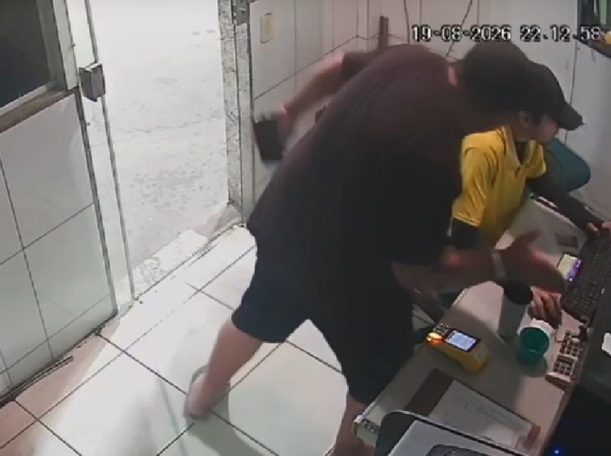 VÍDEO: cliente dá tapa no rosto de frentista em Casimiro de Abreu