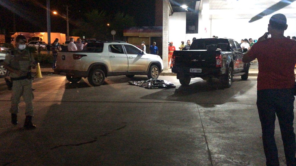 Empresário foi assassinado em posto de combustíveis de Palmas — Foto: Ana Paula Rehbein/TV Anhanguera