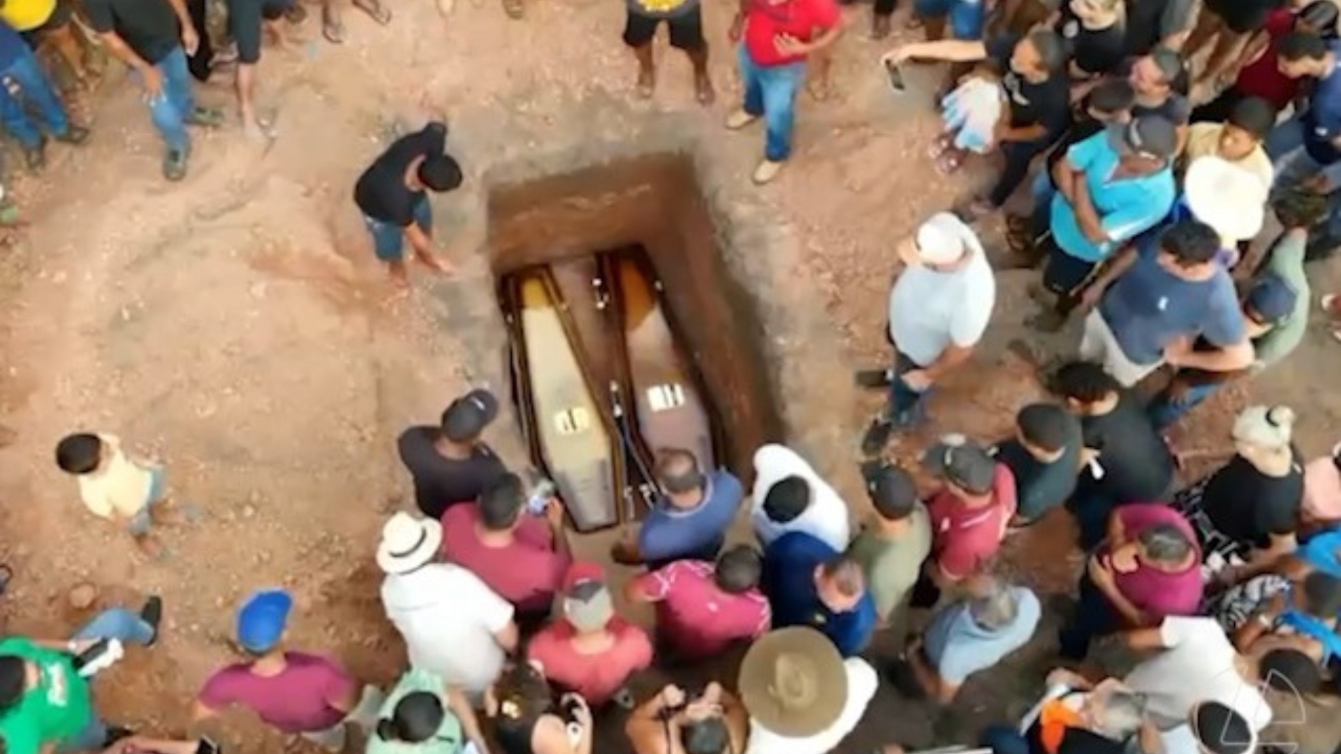 Casal sequestrado e executado em Anapu é sepultado; família pede justiça