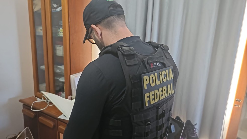 PF mira em esquema de pirâmide financeira com envolvimento de ex-gerente de banco em 4 estados — Foto: PF/Divulgação