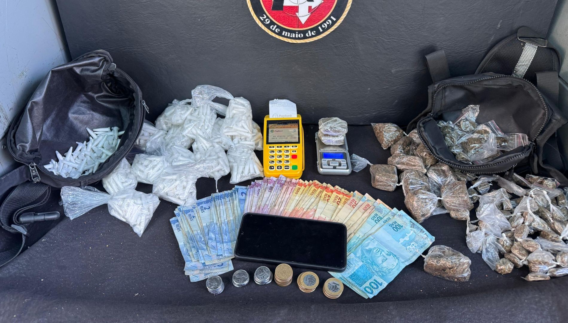 Operação da PM de combate à criminalidade e tráfico de drogas prende 71 pessoas em Bauru