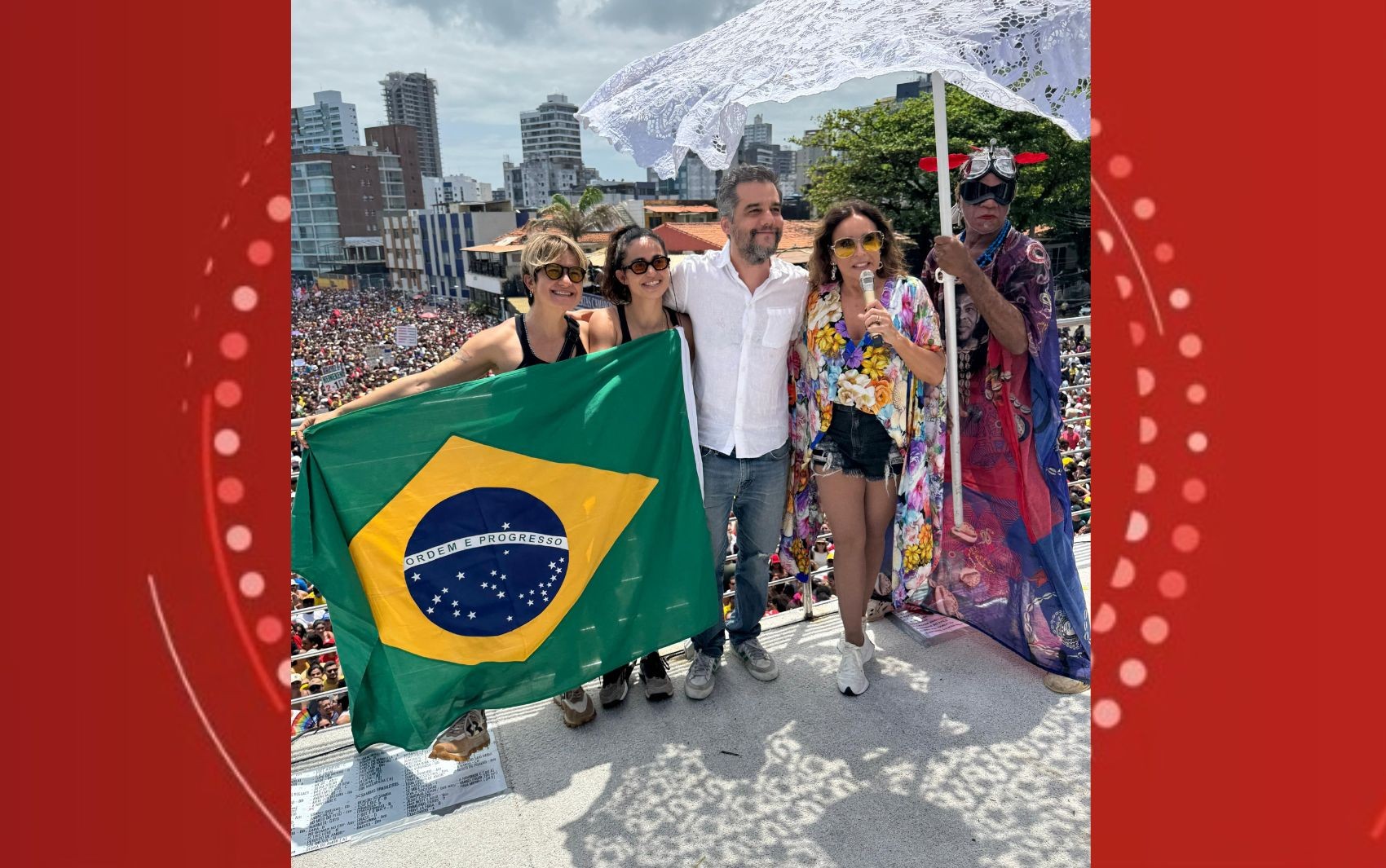 Daniela Mercury se posiciona após polêmica sobre 'homem do sombreiro'
