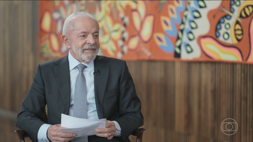 Lula diz que Brasil quer negociar, cobra respeito às leis brasileiras e nega que críticas aos EUA tenham motivado tarifas de Trump — Foto: Jornal Nacional/ Reprodução