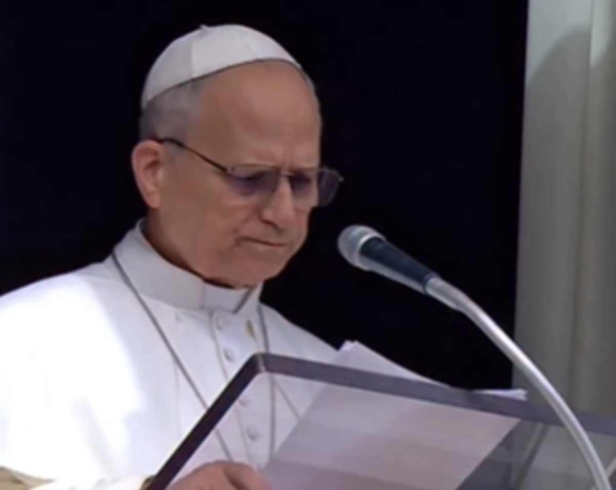 
Papa Leão lembra vítimas das chuvas em MG durante mensagem dominical 
