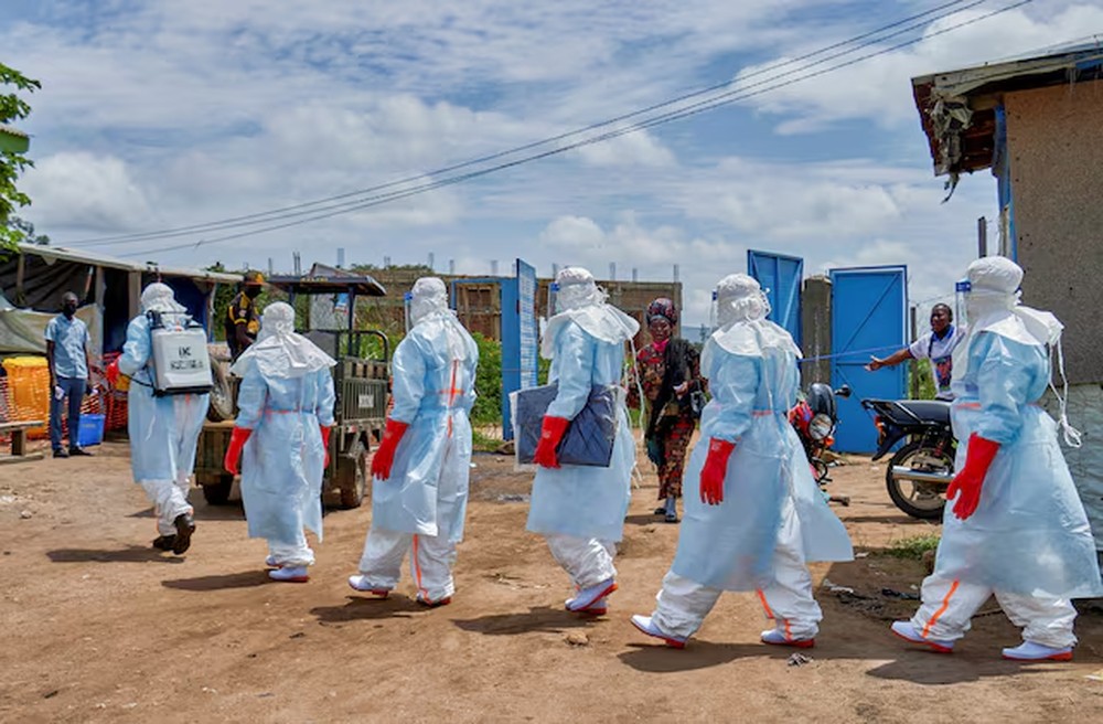 EUA pedem que países europeus adotem restrições de viagem para conter surto de ebola