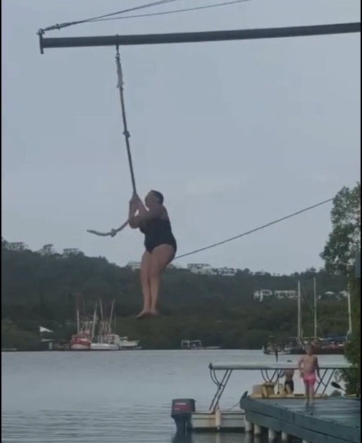 VÍDEO: Mulher sofre lesão genital durante salto em cruzeiro no Caribe e tem de pagar R$ 250 mil por socorro 