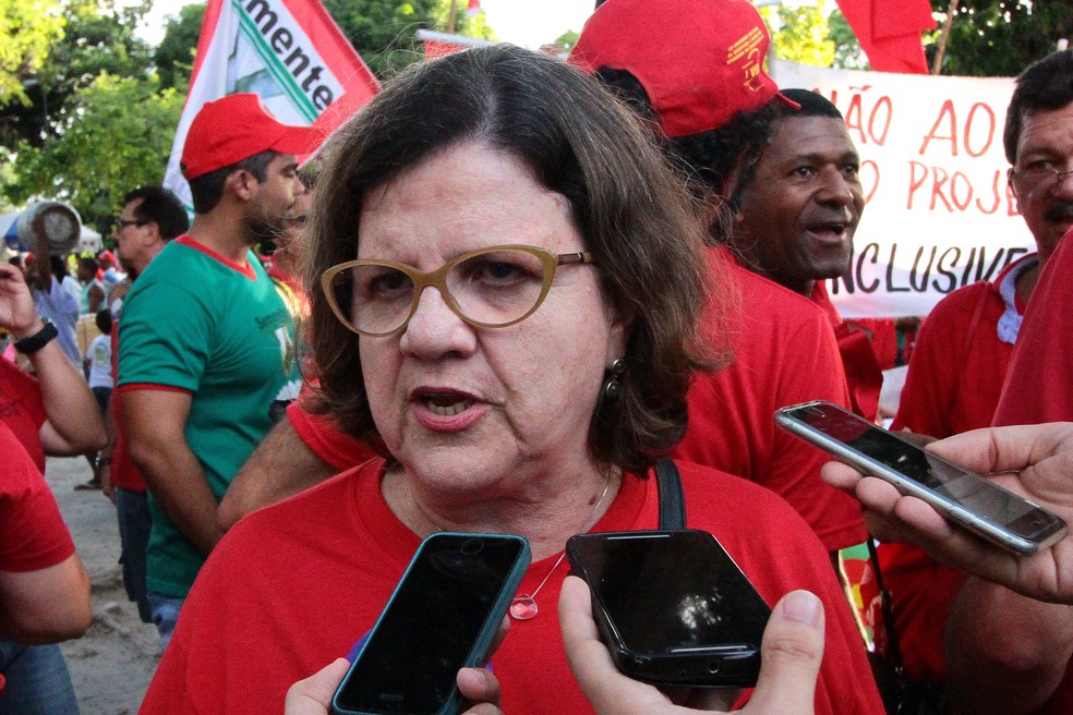 Justiça Eleitoral rejeita contas de campanha da senadora eleita Teresa  Leitão e manda devolver R$ 450 mil aos cofres públicos | Pernambuco | G1