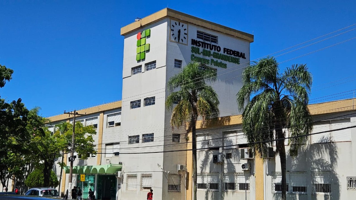 Alunos de Instituto Federal são suspensos por criar 'ranking sexual' com fotos de 30 colegas adolescentes no RS