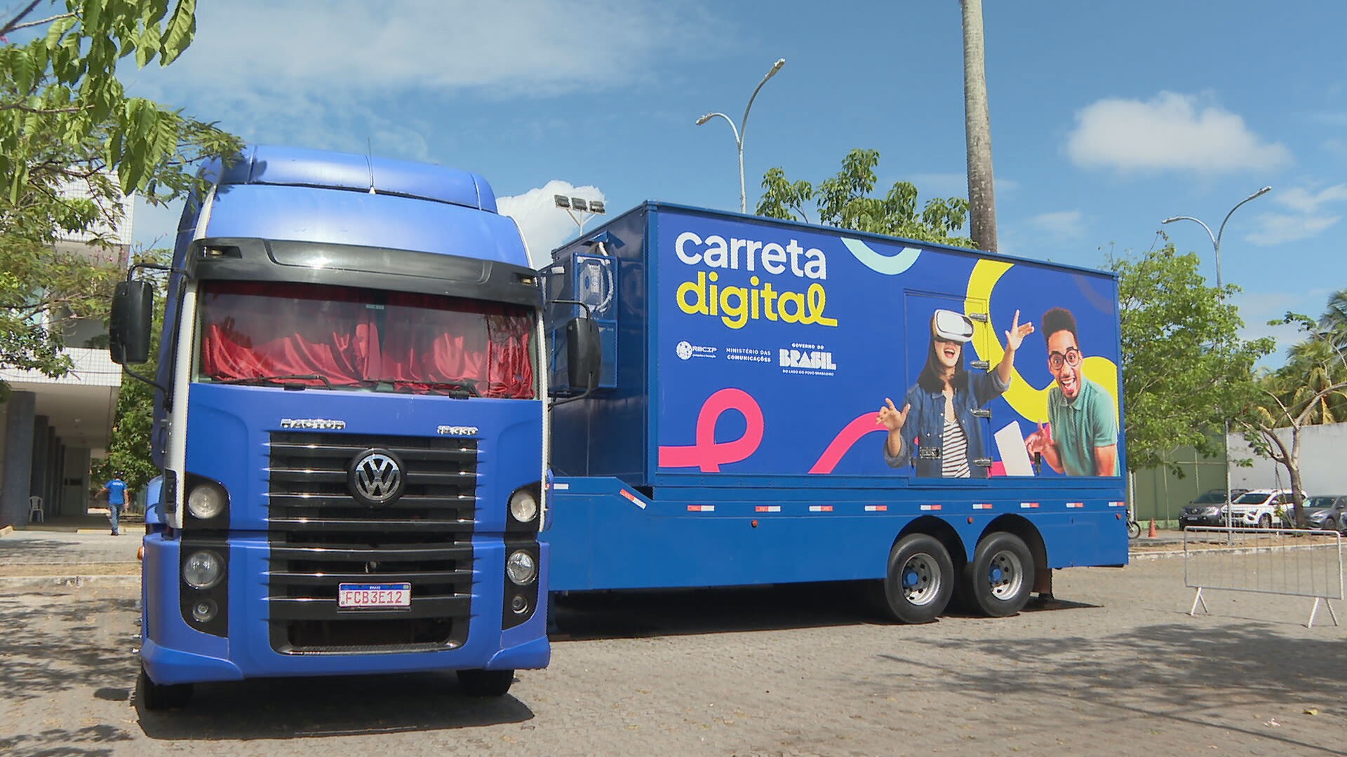 Programa federal oferece cursos gratuitos de tecnologia para pessoas trans e travestis no Recife; saiba como se inscrever