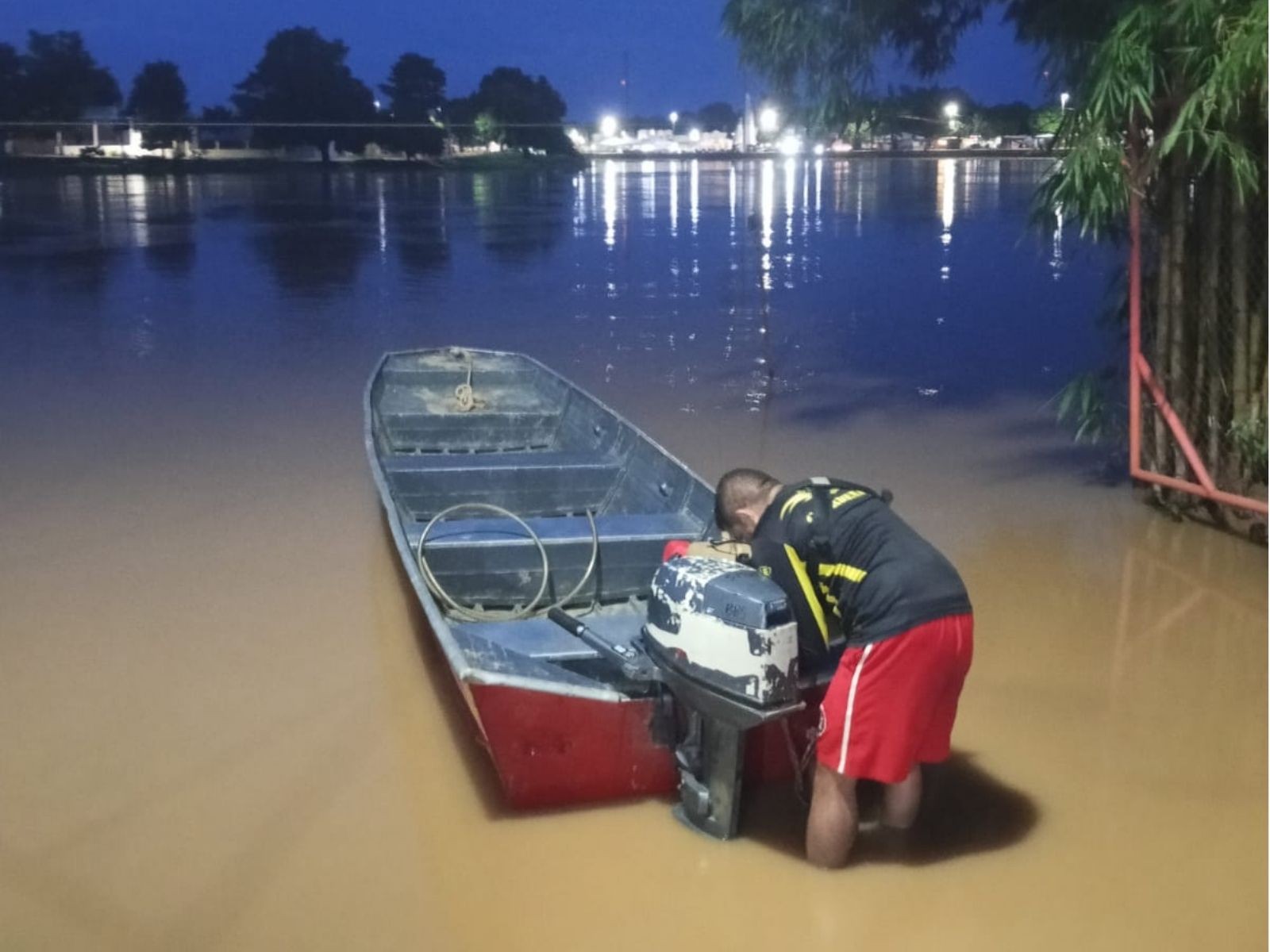 Ribeirinho encontra corpo de homem de 56 anos às margens do Rio Acre, em Rio Branco