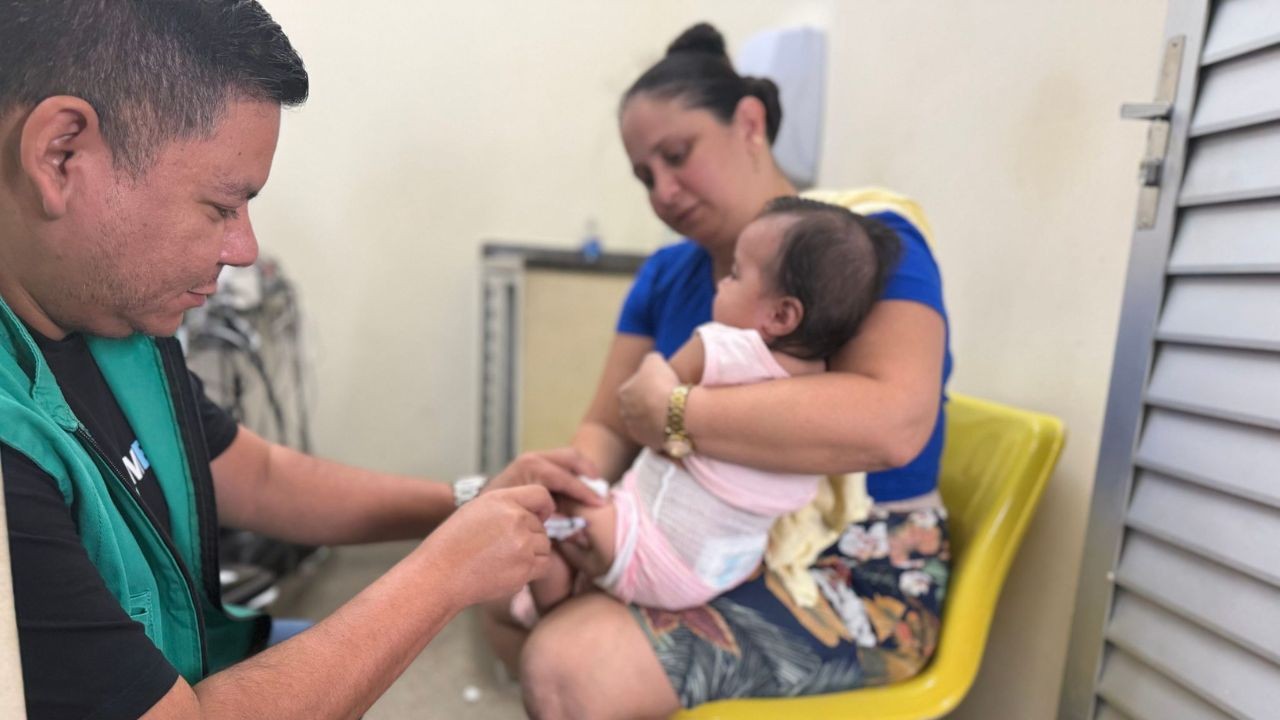Vacina contra pneumonia e meningite começa a ser aplicada em Manaus nesta sexta-feira; veja quem pode receber