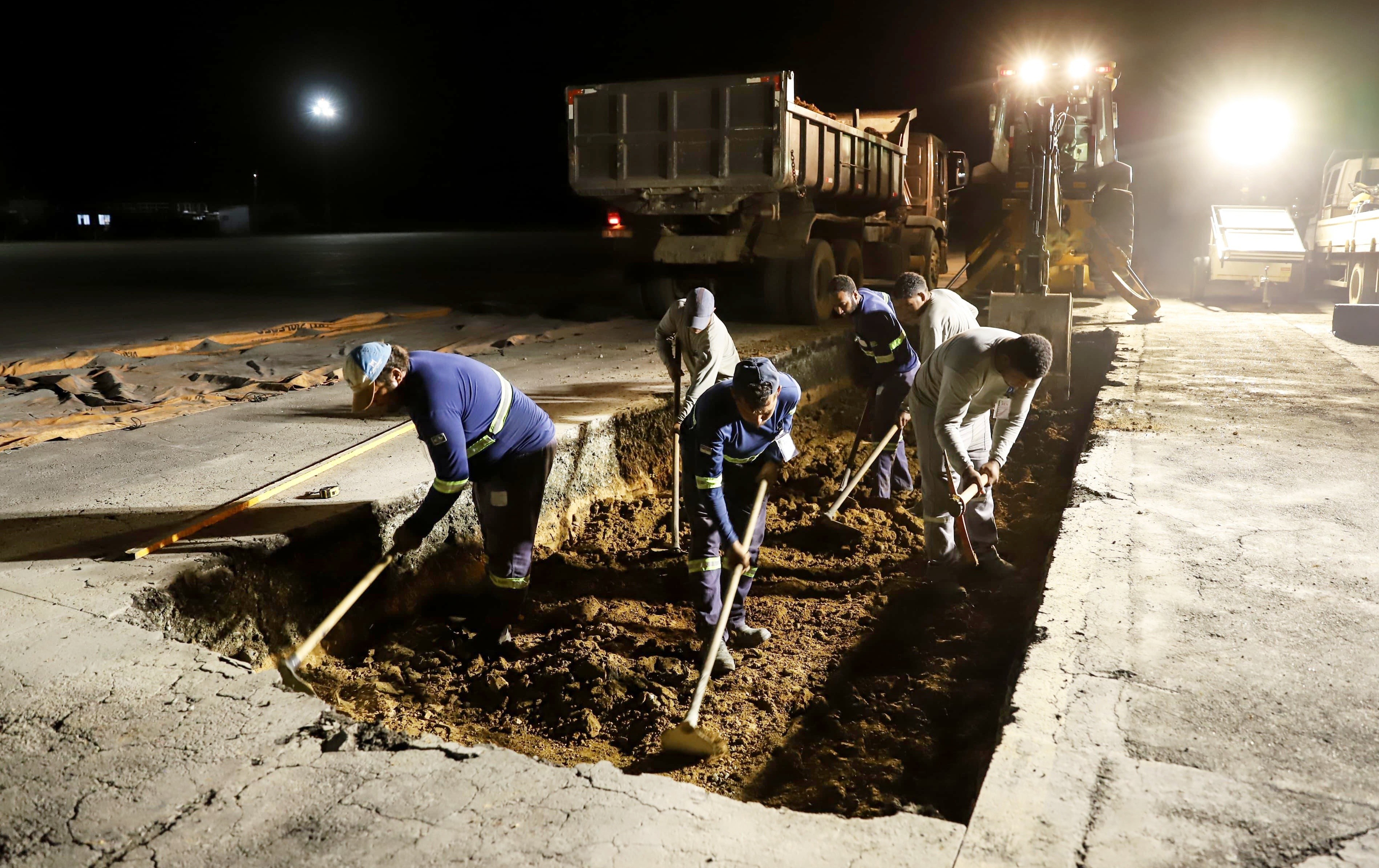 Obras são retomadas no aeroporto de Fernando de Noronha após dois aviões atolarem no pátio