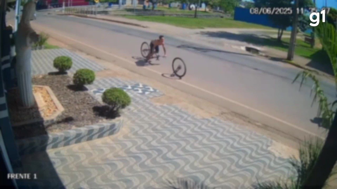Vídeo mostra momento em que adolescente cai após roda de bicicleta se soltar durante manobra em Jaru, RO
