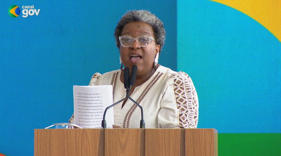 Nova ministra dos Direitos Humanos, Macaé Evaristo. — Foto: Reprodução/CanalGov