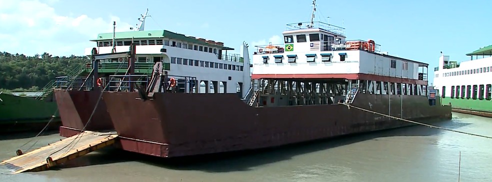 Paralisação do ferryboat José Humberto preocupa passageiros, no MA — Foto: Reprodução/TV Mirante