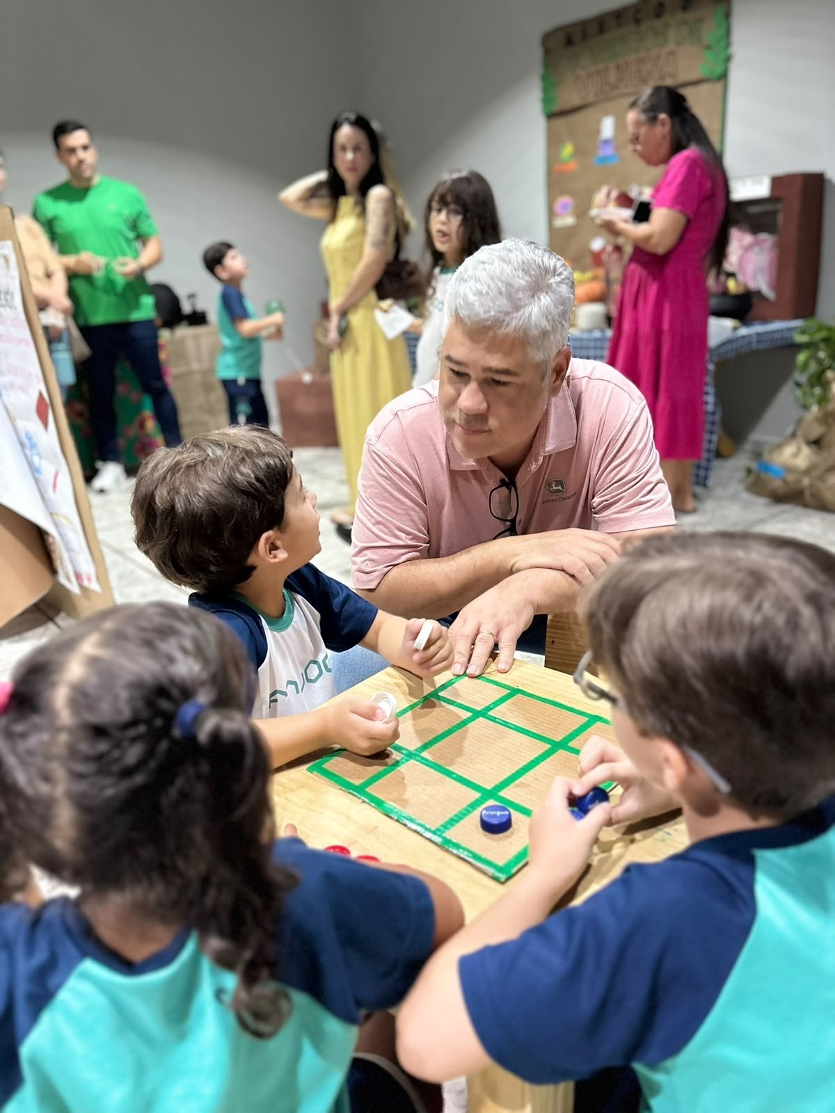 Pesquisa, interação e aprendizado fizeram parte da experiência dos alunos — Foto: Acervo Favoo