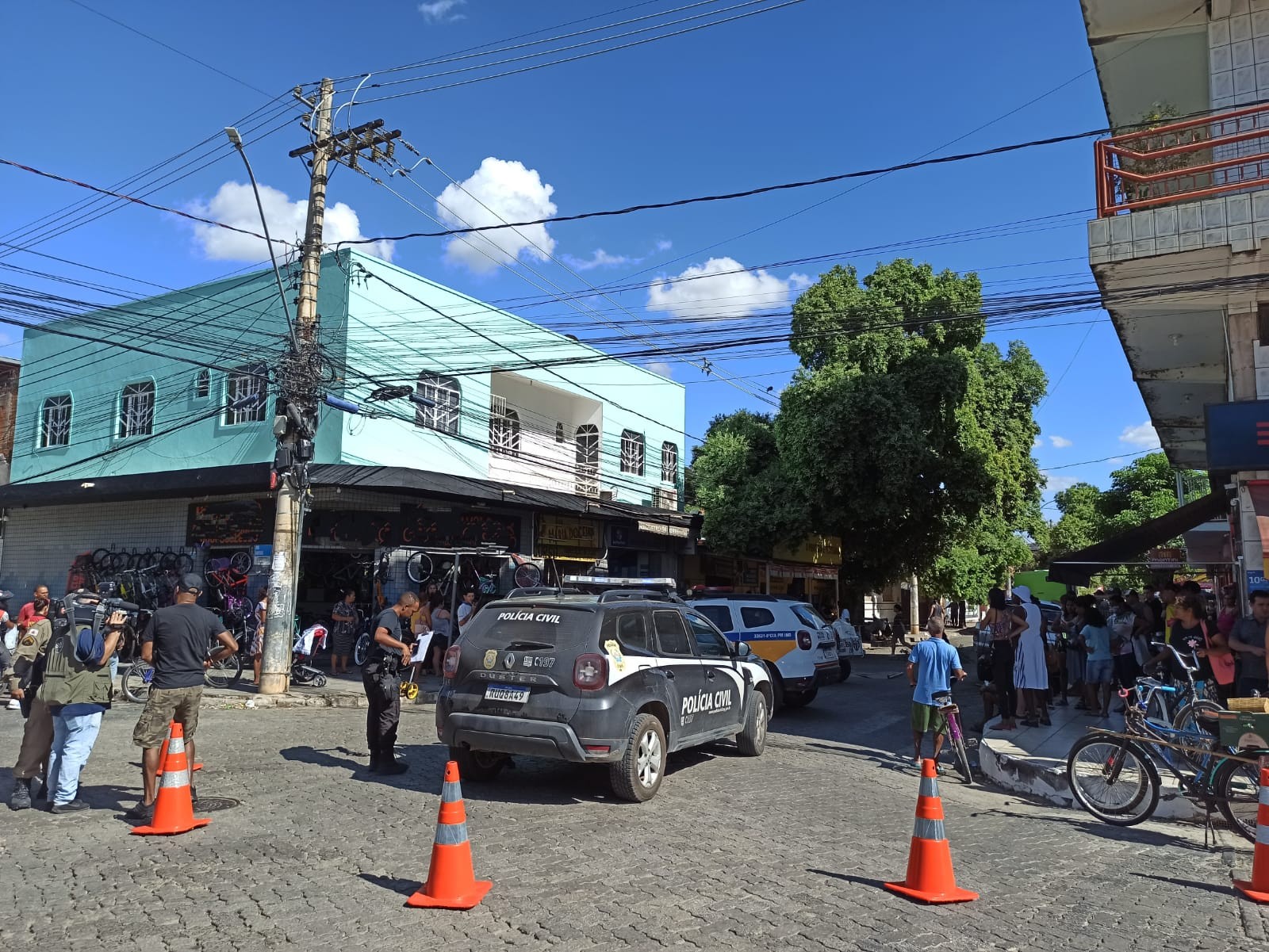 Homem morre atropelado por ônibus enquanto atravessava rua em Governador Valadares
