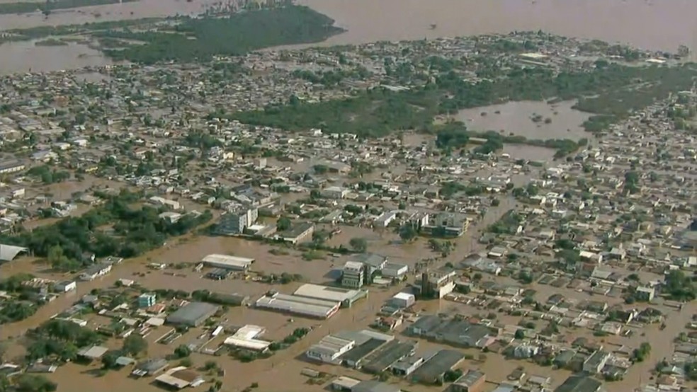 Canoas inundada durante enchente no Rio Grande do Sul — Foto: Globo/Reprodução