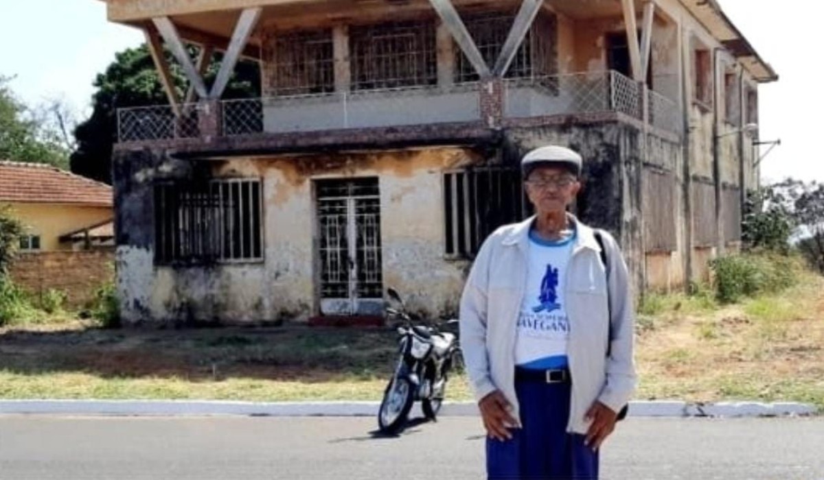 ‘Museu vivo’: aos 93 anos, guardião da história de Presidente Epitácio dedica a vida à fé em Nossa Senhora dos Navegantes