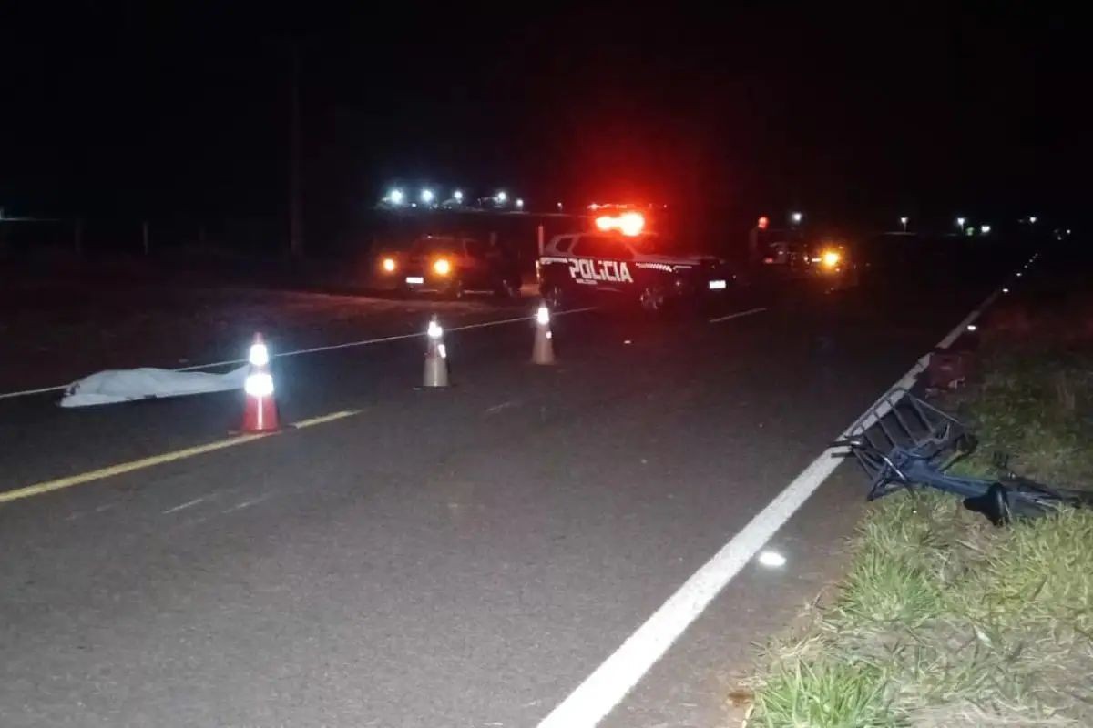 Ciclista morre atropelado por moto em rodovia de MS