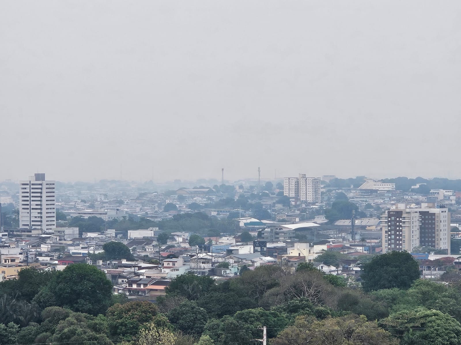 Qualidade do ar piora em Manaus e chega a nível péssimo na manhã desta quinta-feira (17)
