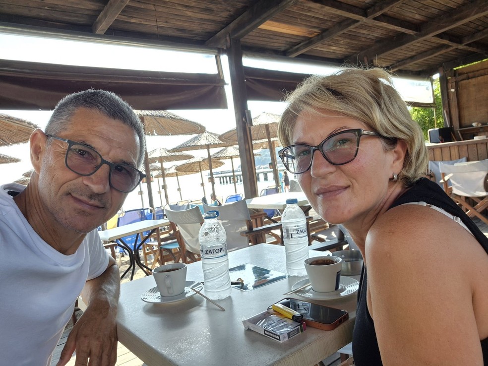 O casal estava voltando de férias em Tessalônica, segundo relatos da mídia sérvia. — Foto: Facebook/Karovic Ljubisa
