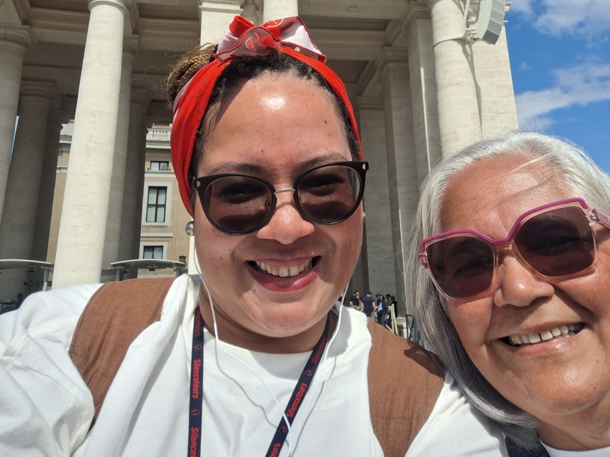'Grande privilégio enquanto católica': pernambucanas em Roma falam sobre emoção após anúncio do novo papa