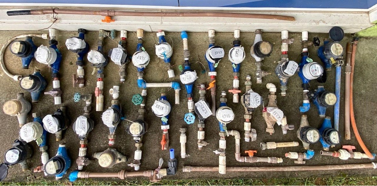 Operação identifica 40 ligações clandestinas de água em Casimiro de Abreu